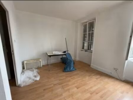 f3 à louer