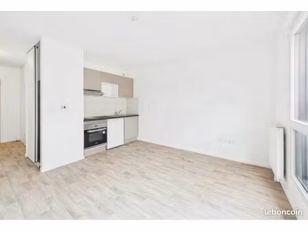 studio meublé - tergnier - 420/mois cc
