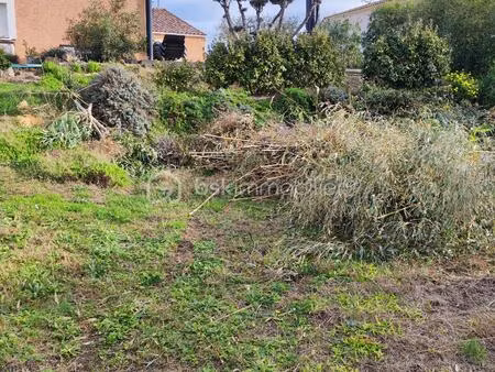 terrain de 332 98 m² à meze