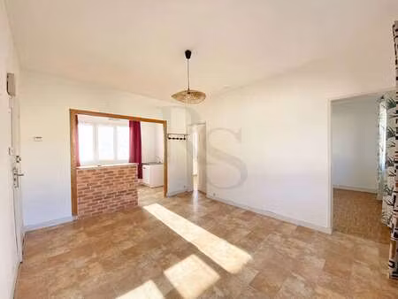 location appartement 3 pièces à argentan (61200) : à louer 3 pièces / 52m² argentan