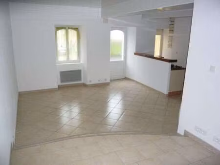 location appartement 4 pièces à cherré (49330) : à louer 4 pièces / 73m² cherré