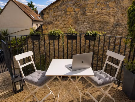 rare t2 lumineux - saint-germain-en-laye - terrasse - parking - cave