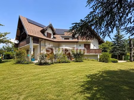 maison individuelle t8 de 265m2 sur terrain de 927m2!