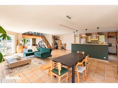 maison/villa t5 de 175 m2 à montrabé 31850