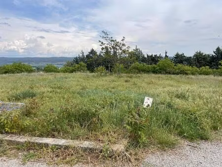 terrain plat est-ouest de m²