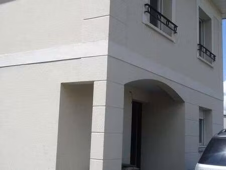 location maison à pessac (33600) : à louer / 125m² pessac