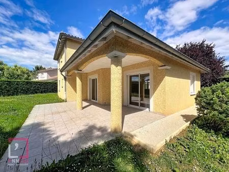 maison de luxe de 6 pièces en vente à massieux  auvergne-rhône-alpes