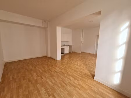appartement 2 pièces 49 m² à louer libourne 33500 ? | era immobilier