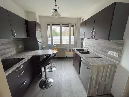 trèsn bel appartement dans résidence calme et proche commodit?