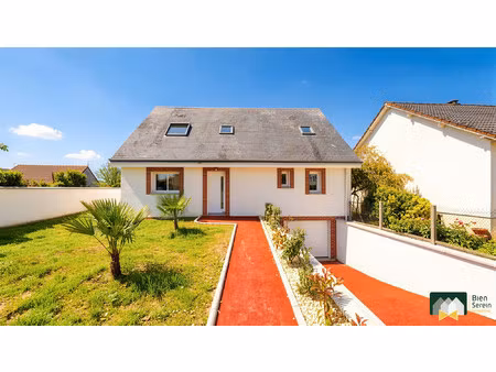 maison traditionnelle rénovée avec sous-sol - 7 pièces - main