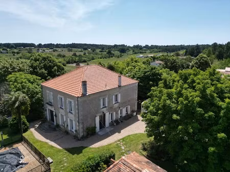 belle maison de 5 chambres au coeur du village