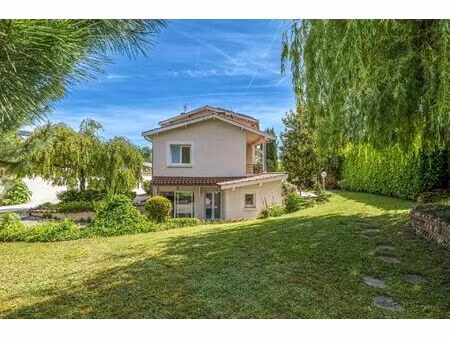 vente villa de luxe cailloux-sur-fontaines 6 pièces 170 m² <meta name="description" conten