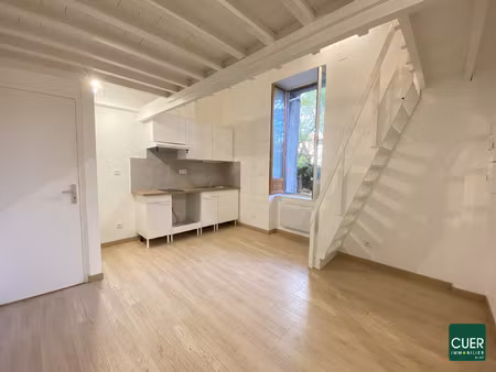 studio avec stationnement - valence