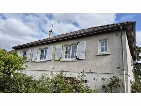maison 3 chambres la chapelle saint-ursin