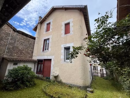 vente maison 7 pièces 176 m² à busserolles (24360)  108 600 €