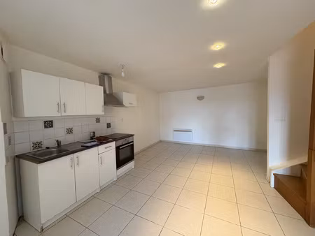 location appartement 3 pièces 89m² lasbordes 11400