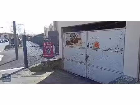 parking à louer - orléans (45) - 52€