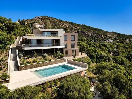 somptueuse villa contemporaine vue mer imprenable
