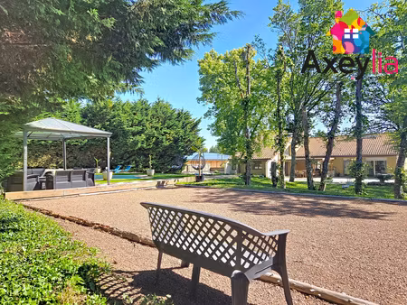 a vendre-renaison - maison familiale avec sous sol complet et piscine