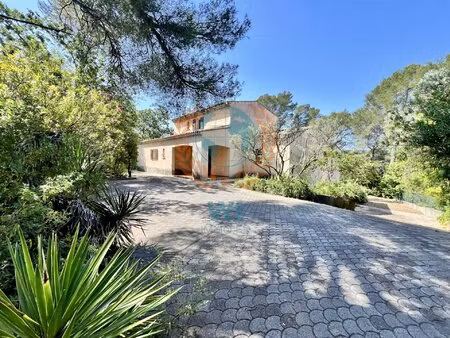 villa individuelle avec jardin