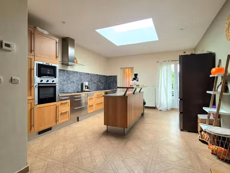 maison à vendre 5 pièces 132.5 m² - tourcoing (59) - 206 000€
