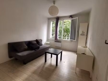 location appartement 1 pièce meublé 25m² chambery 73000