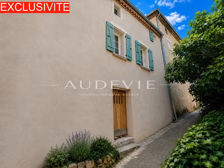 maison rénovée avec terrasse – village des corbières proche narbonne