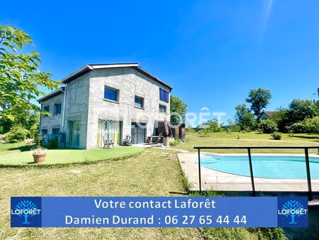 maison lunac 5 pièce(s) 178 m2