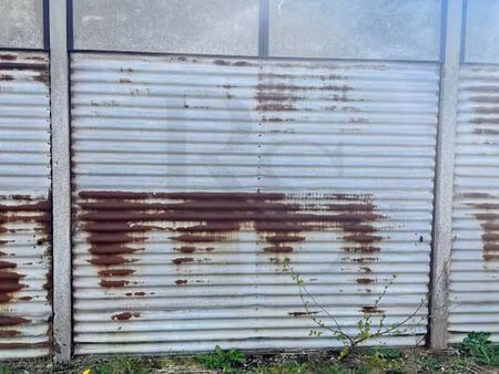parking / box aunay sur odon 13. m2