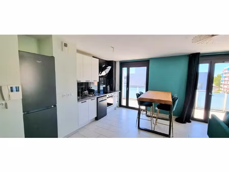 location appartement 3 pièces 65 m² à lyon 7 (69007)