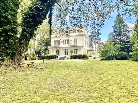 domaine de 560 m² à le mee-sur-seine