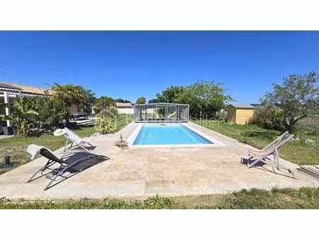 maison de 250 m² à montendre