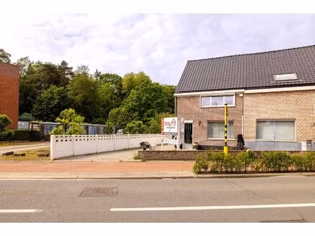 deels te renoveren hob met o.a. 2 slaapkamers