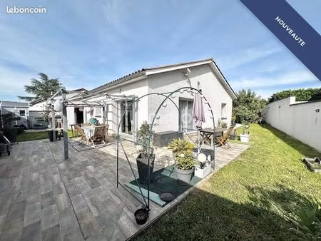 maison 3 pièces 80 m²