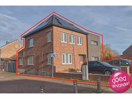 woning - gerenoveerd - 4 slk - terras - tuin - parking