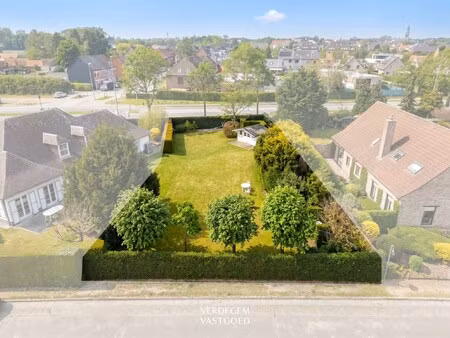 mooi perceel bouwgrond van 746 m² voor vrijstaande woning