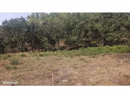 terrain 930 m² taradeau