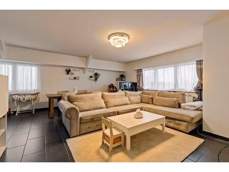 instapklare penthouse 2 slaapkamers op 3de verdieping