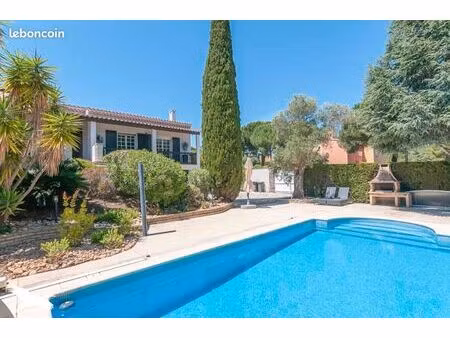 villa 4 pièces 97 m²