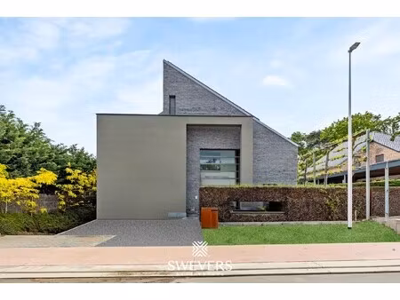 ruime villa 423m² geschikt voor kangoeroewonen of zelfstandige activiteit in tessenderlo-h