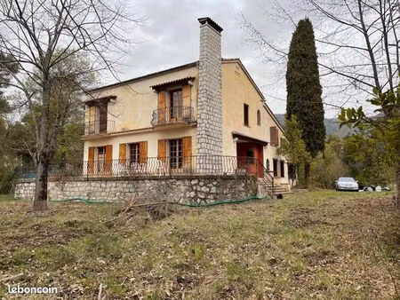propriété 2.6 hectares