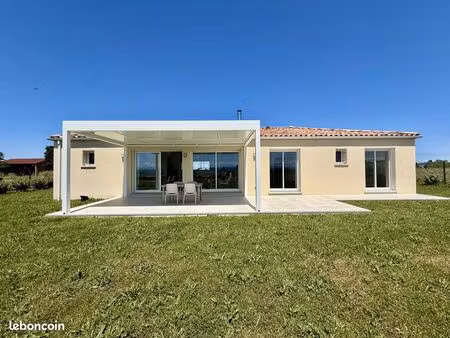 villa 5 pièces 123 m²