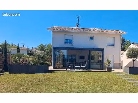 maison 6 pièces 130 m²