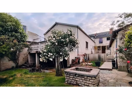 vente maison 11 pièces 240 m² à marcilly-sur-vienne (37800)  199 500 €