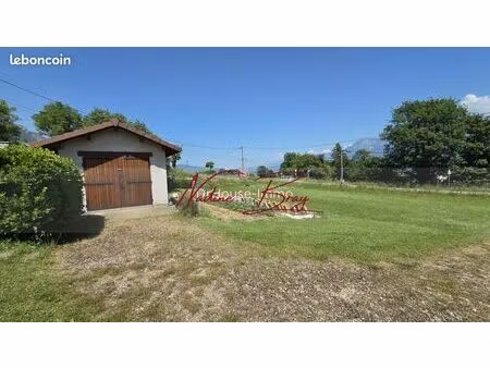 terrain 1015 m² le bourget du lac