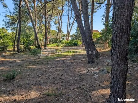terrain 1 711 m² beaucaire