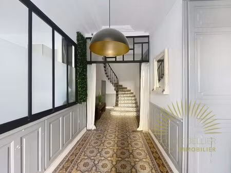 maison de caratère de 310 m2 avec 14 pièces à 10 mn des plages