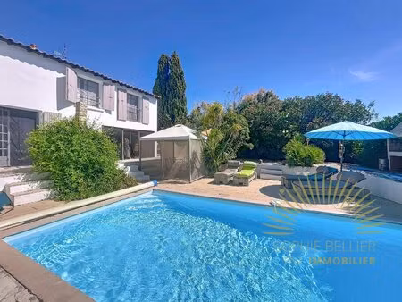 maison de charme 180 m2 avec piscine et maison d'amis terrain 1372 m2