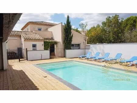 belle maison de 207 m2- 4 -5 chambres- piscine sur 846 m2 de terrain