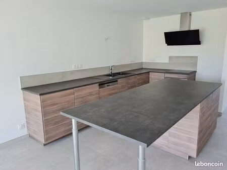 maison 125m2   4 pieces  nozay centre